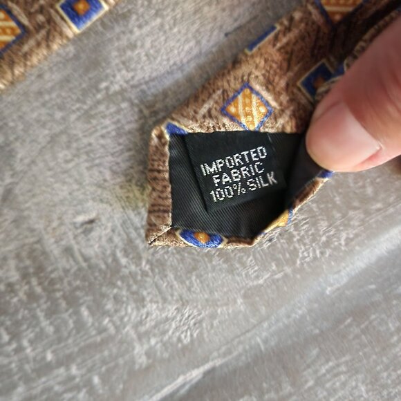 Set Of 4 Geoffrey Beene Mens Silk Neck ties Multicolor American Greetings - Picture 14 of 16